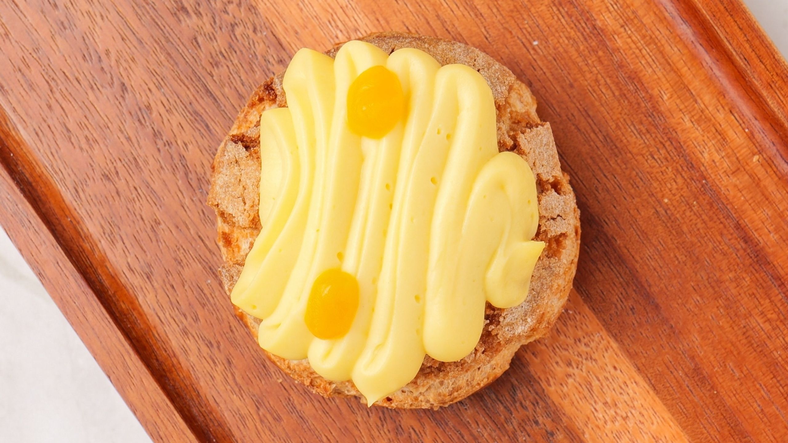 Mini Mango Cream Puff